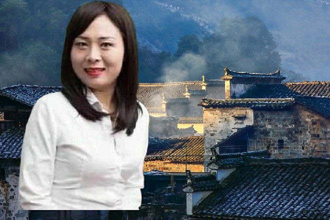 哼，等到手之后，一定要把她干到烂，然后再甩了她