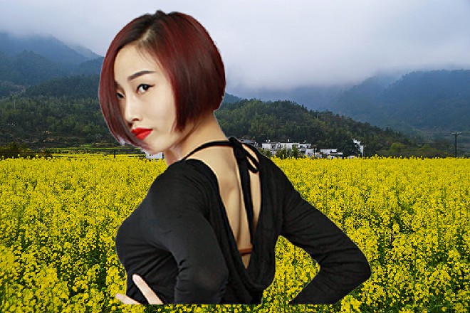 苏曼s郁闷地说道：怎么我走到哪里都出事，难道我是柯南嘛