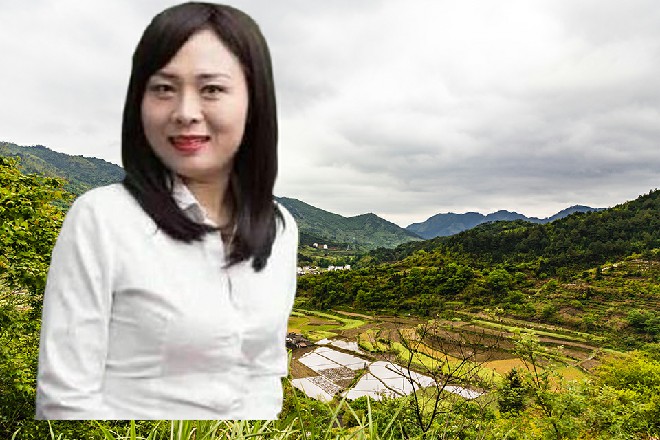 说话间，轩辕剑化作千米长，直接向着诺曦S坠落下来