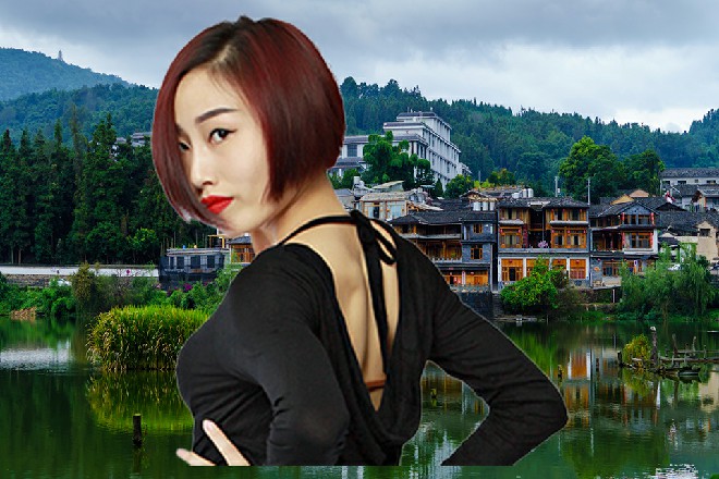 他身上冒着滚滚白烟，好像完全过度消耗的蒸汽机一样