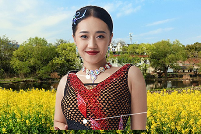 贞洁妖精治愈了蓝水心，这丫头咳嗽两声，缓缓醒了过来