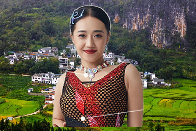 主持人看到这个小女生貌似比自己还年轻，顿时忍不住问道