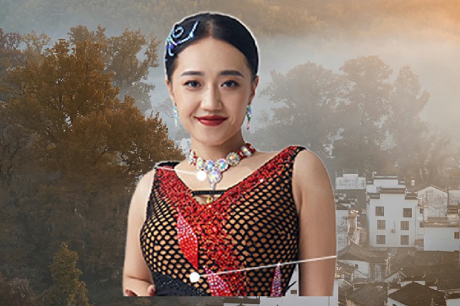 周围少林寺的僧人全都盘腿坐了下来，开始念诵往生咒