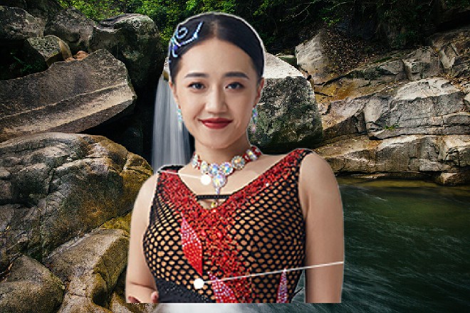 009很满意地点点头，我来尝尝这个神族的人味道如何