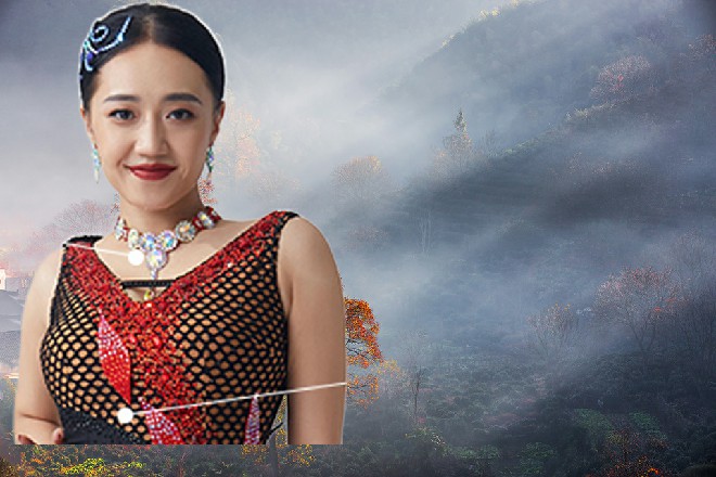 容小薰不知道该怎么推辞，而苏曼s却说道：这位仁兄，您是