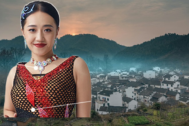 苏曼s指了指躺在地上的周俊，我华夏之地，岂能让你来放肆