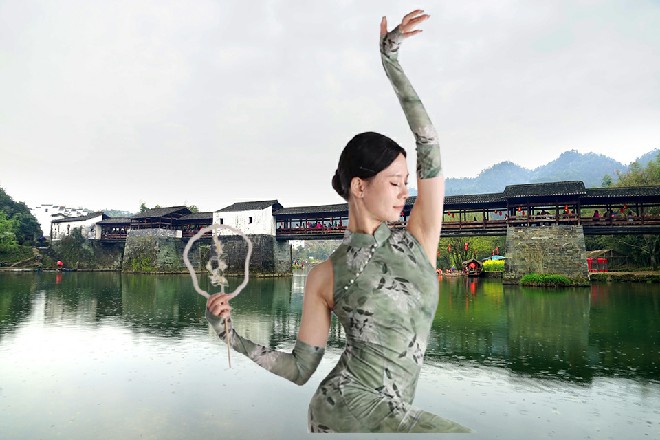 诺曦S没想到一照面就能解决四个退伍的打手，十分惊讶