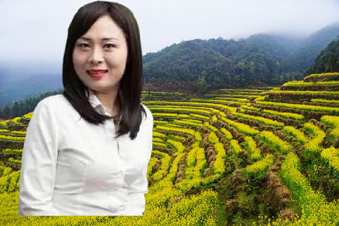 林雪又哀求了起来，就算红色妖姬再生气，这一刻也气不起来了