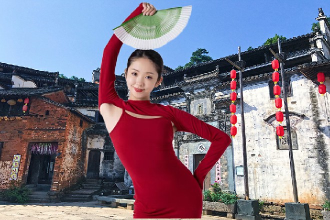 瑞兽相貌美丽，婀娜多姿，实在是天上才能有的绝色