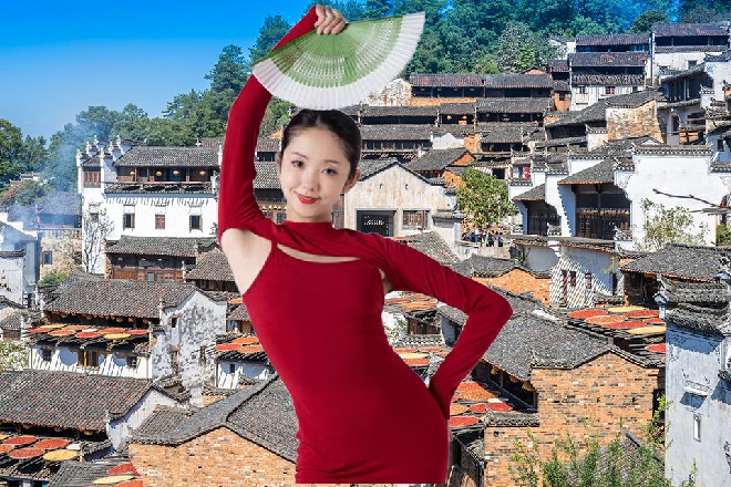 王玥咬着银牙，对秦龙说道：我，控制不了自己了，