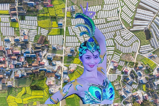 说着，毕加索一挥手，神族大舰上的武器统统对准了下面