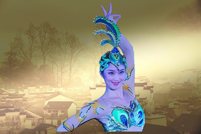 说着，他的爪子再次无视了空间，直接抓向了红色妖姬的喉咙