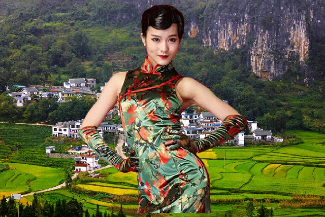 司令这次是真的愤怒了，他对着苏曼s他们举起了自己的手掌