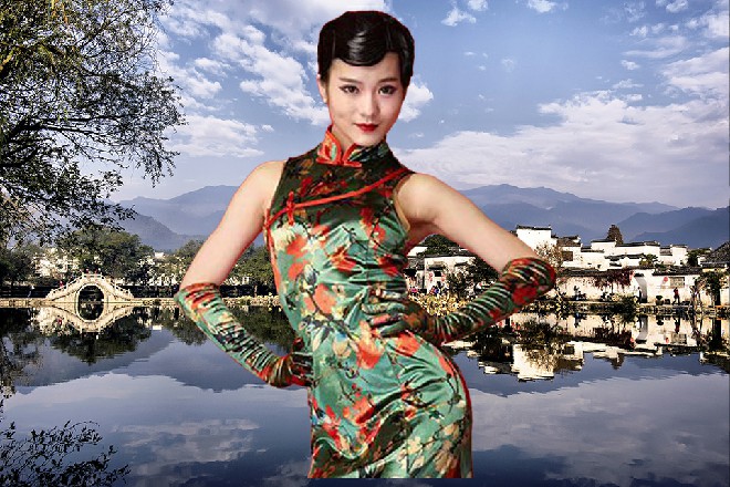 耳边还能听到那女子的哭声，苏曼s假装听不到，继续追问道