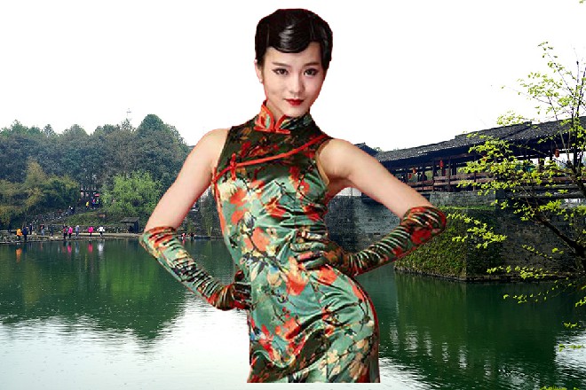 不知道的人，以为这渐渐下沉的船上站着两座黑色雕像呢