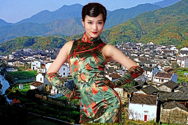 玉老虎被打的轰在了地上，嵌在其中，上面还在冒着黑烟