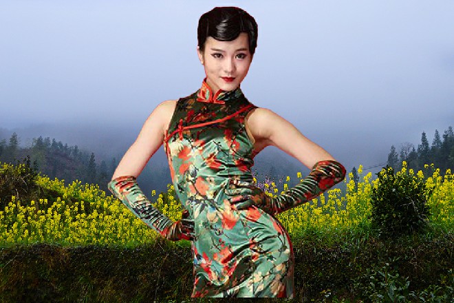 蓝水心多少有点酸溜溜的，出去了还可以吃大鱼大肉了