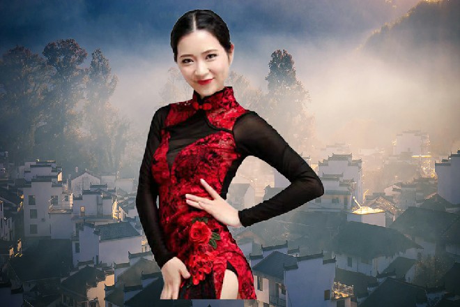 苗小萌掏出一个吹箭来，对着前面的大汉，直接吹出了毒针