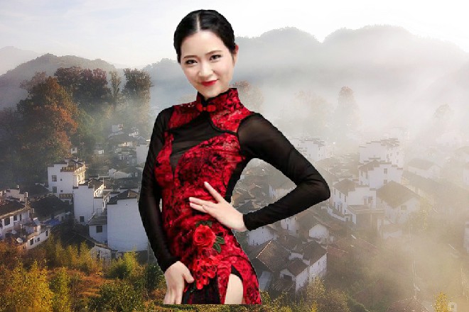 罗芙是峨嵋派的女弟子，除了峨眉剑法，还擅长落英掌