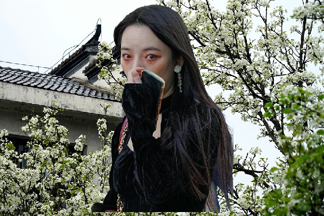 苏曼s赶忙说道：我就是个开车的，怎么，现在开车也违法么