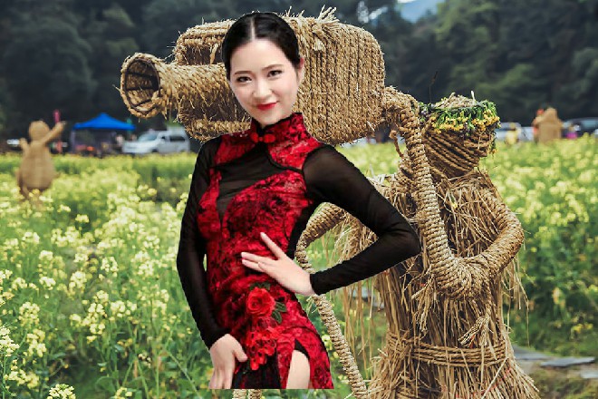 这枪声很大，震得周围一片落叶飘了下来，洒的到处都是