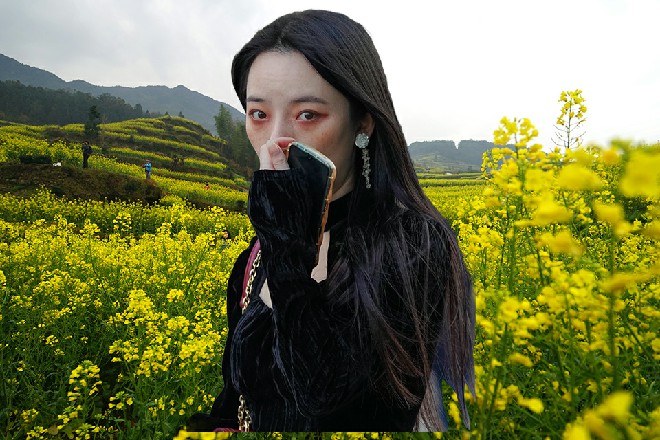 少年气的嚷道：藏剑山庄又能怎么样，我今天就跟你们拼了