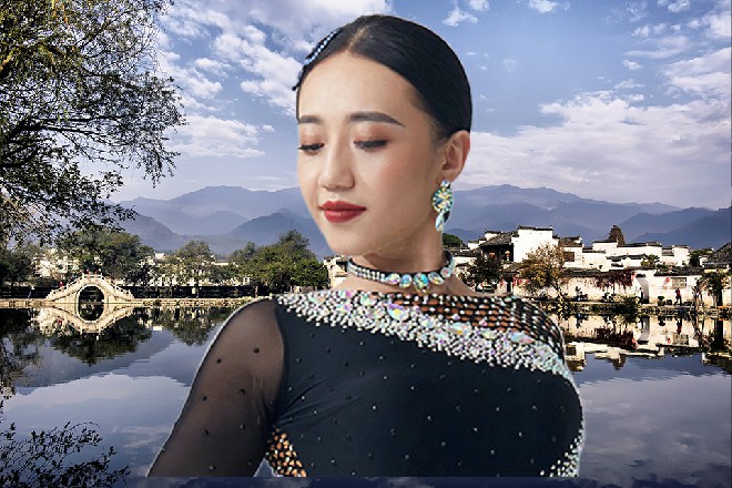 这个，需要楼主您委屈一下自己，伪装成送菜的小伙计