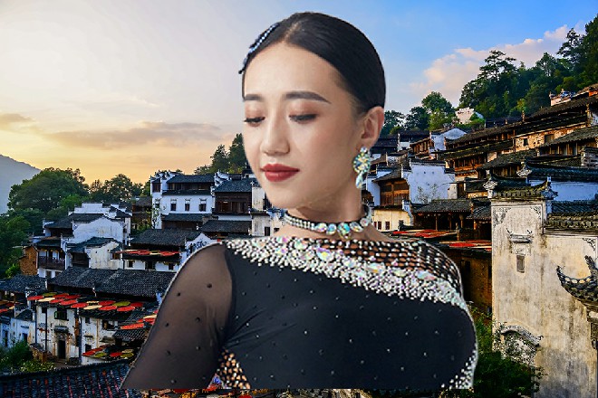 伊轩多少有些惊讶，素不相识就能这么热情，实在难得