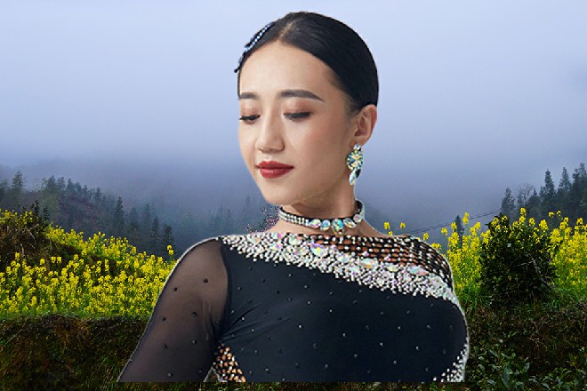 不，不认识，要是知道大哥是哪路高人，我也不敢招惹啊