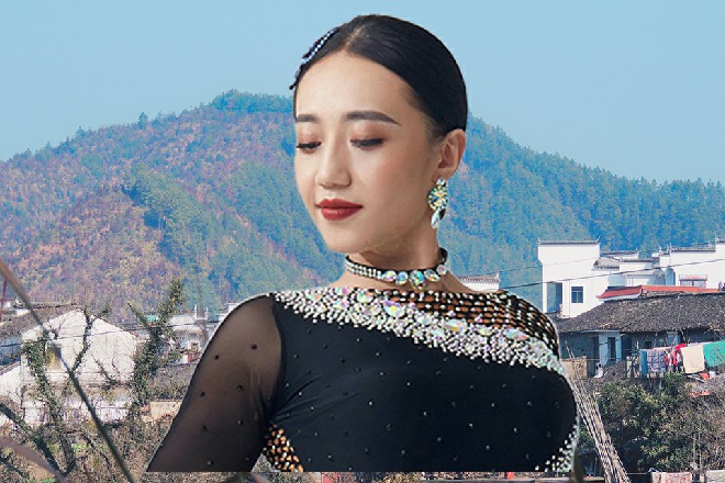 秦先生，您说您来也不打个招呼，好让我好好招待一下啊