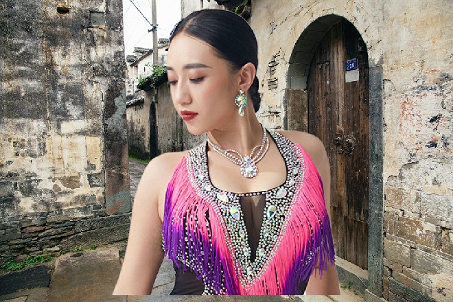 苏曼s根本不在乎这些绑匪的威胁，够胆的话，你们就来打吧