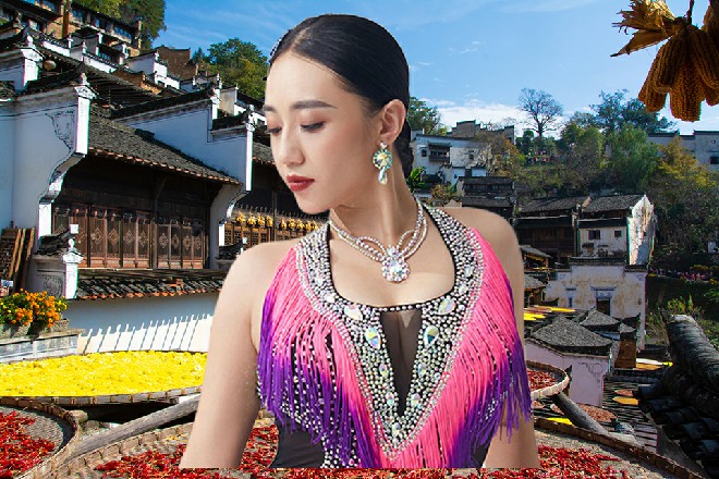 但这时候，伊轩忽然凑到近前，直接稳住了冷优优的嘴