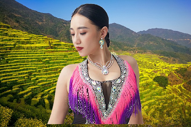 这个白痴，弄这么大的动静，这不是等着告诉敌人他在那么