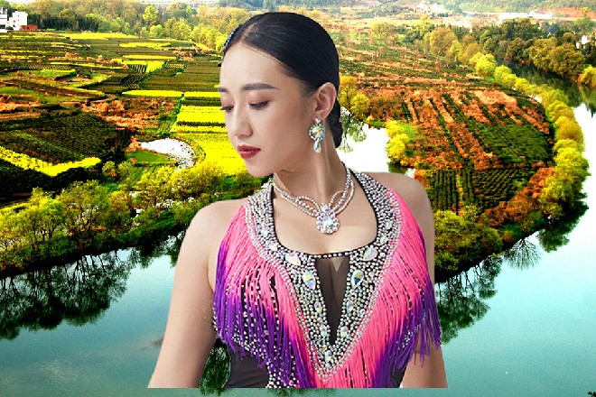 小女孩晃着说道：外面世界好玩么是不是有很多坏人