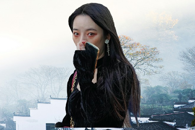 现在李泰武还没醒过来呢，被现场的急救师给抬走了