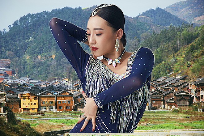 周围的一切好像变成了一枚漩涡，把诺曦S给吸了进去