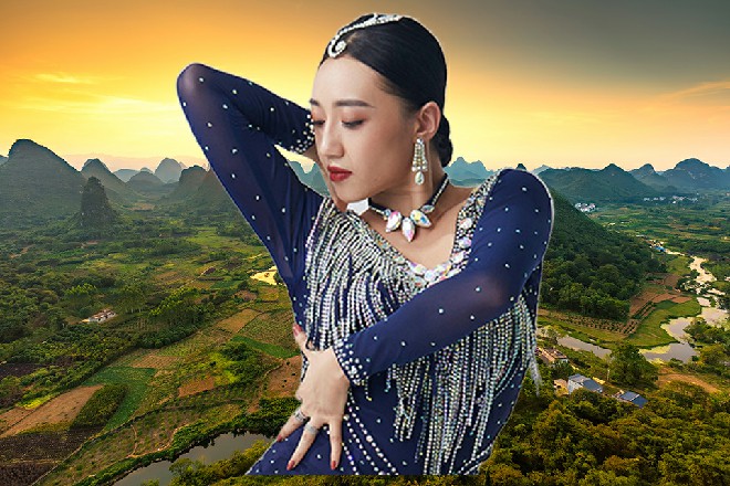 对付这种式神什么的，伊轩的超声波感知就没什么用了