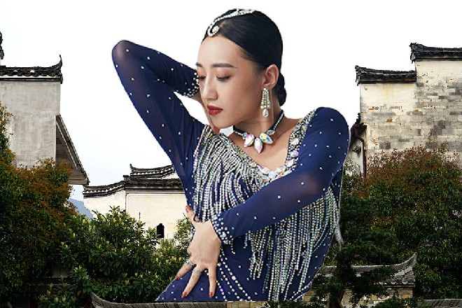 真的不想看么我可是F罩杯哦你以前，从来没看过吧