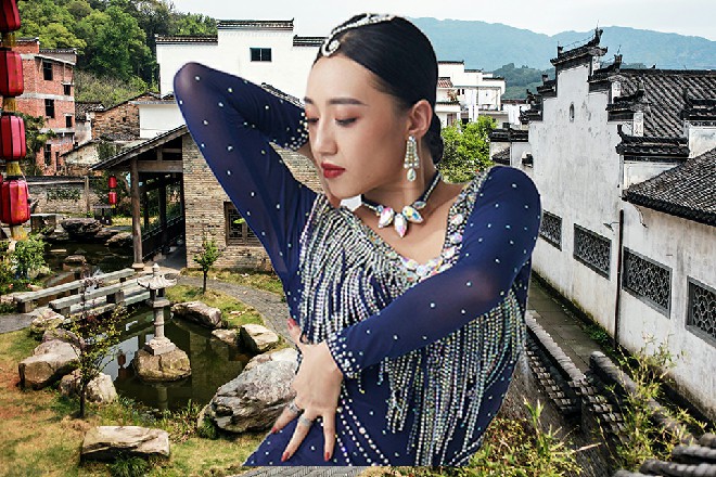 而这时候，王玥忽然一把紧紧抱住了若依，让他动弹不得