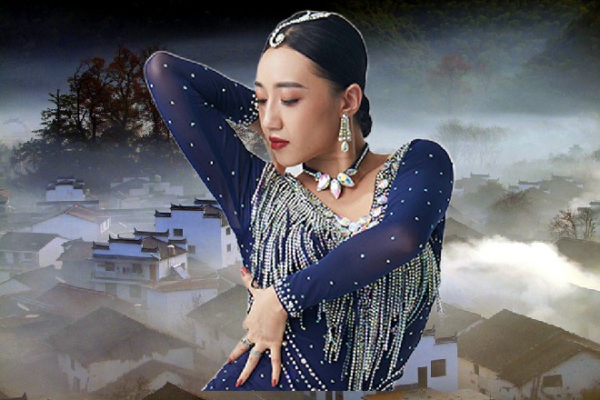 王海拿着扳手，恶狠狠地说道：看海爷我卸了你一条腿再说