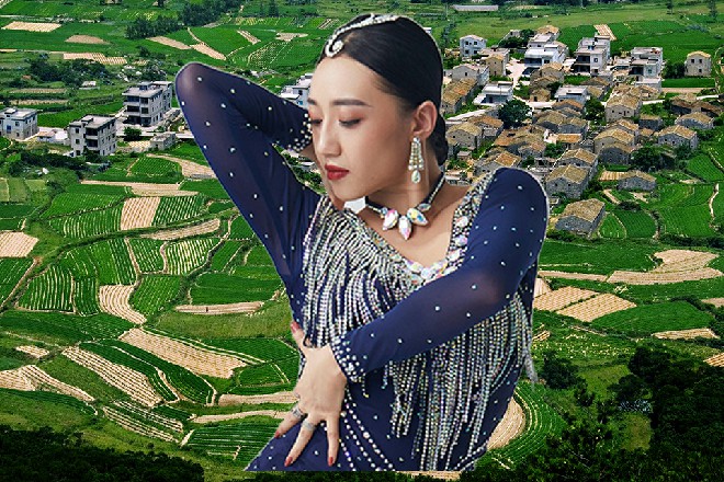 李水水的嘴角抽搐了一下，尼玛，没听过你说什么如雷贯耳