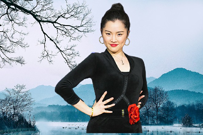 若依松开了青龙锏，青龙锏当的一声，重新砸回到地面上